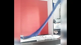 Limpando o quarto peladão